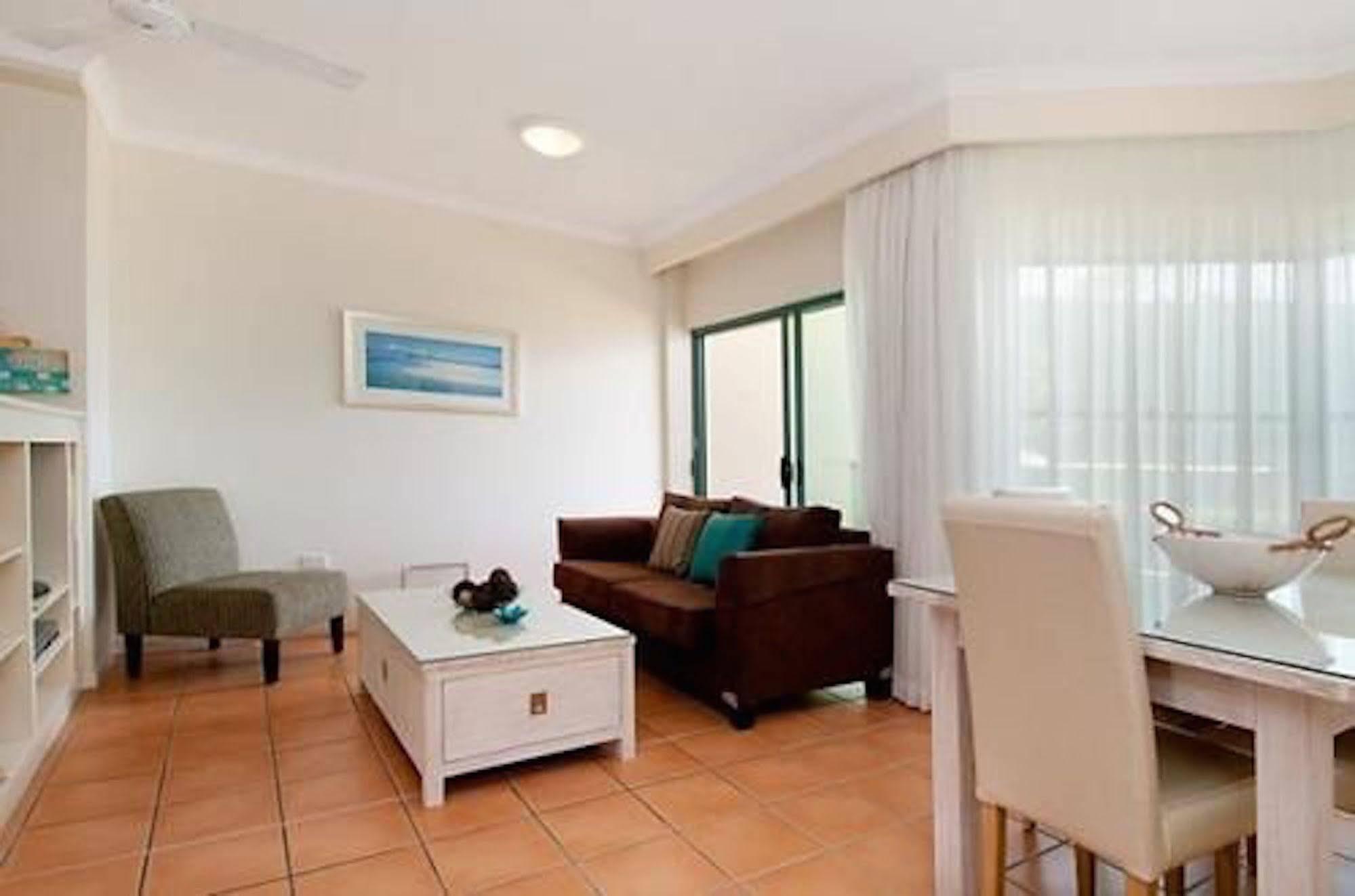 Alex Seaside Resort Alexandra Headland Bagian luar foto