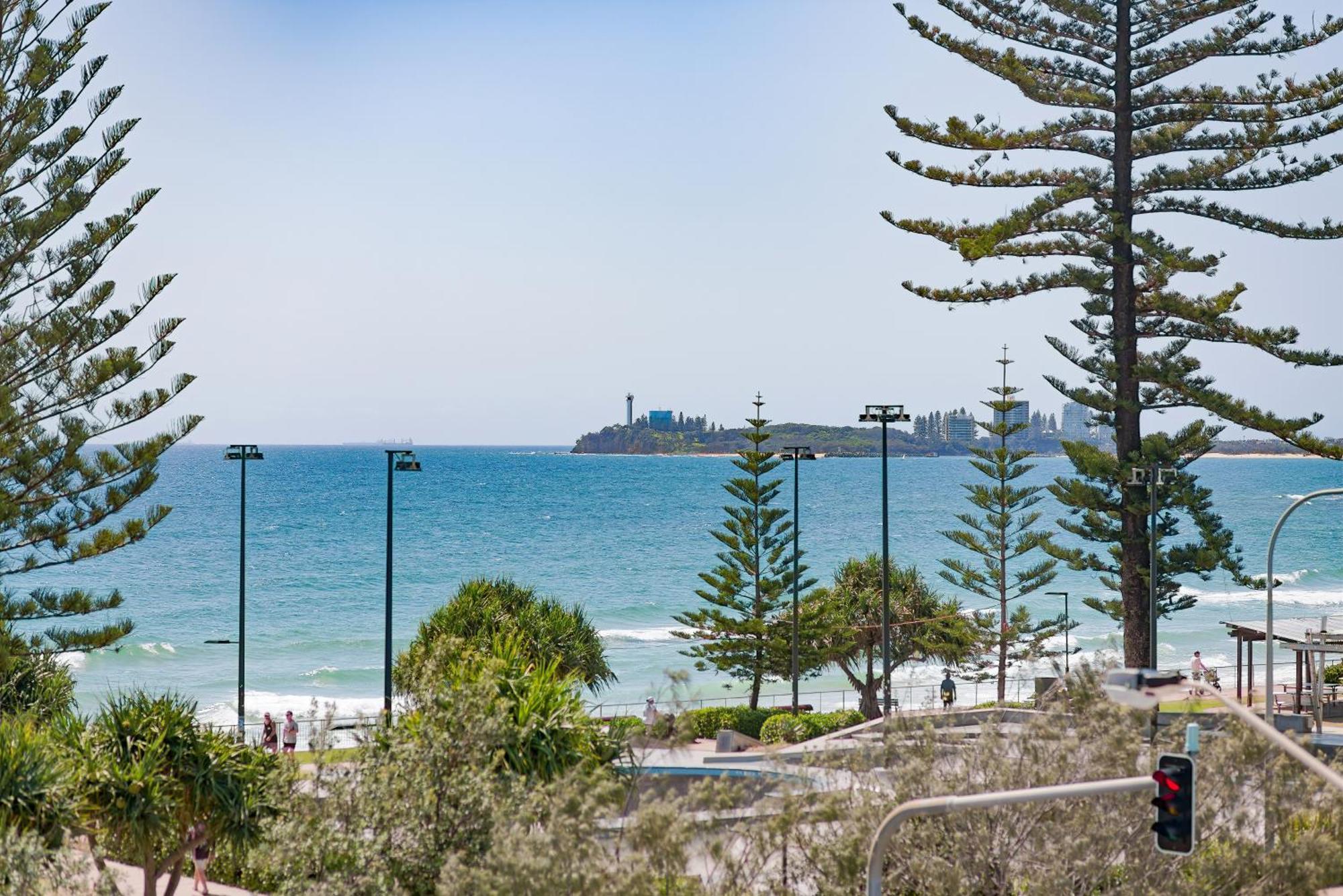 Alex Seaside Resort Alexandra Headland Bagian luar foto